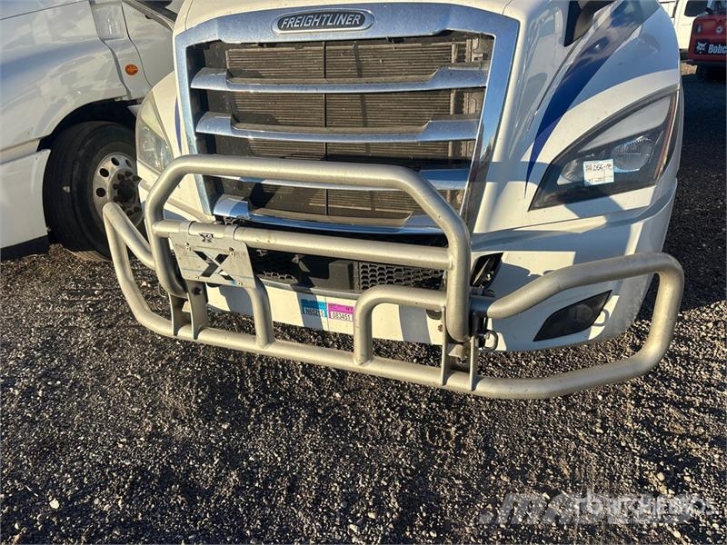 Freightliner Cascadia 126 Cabezas tractoras