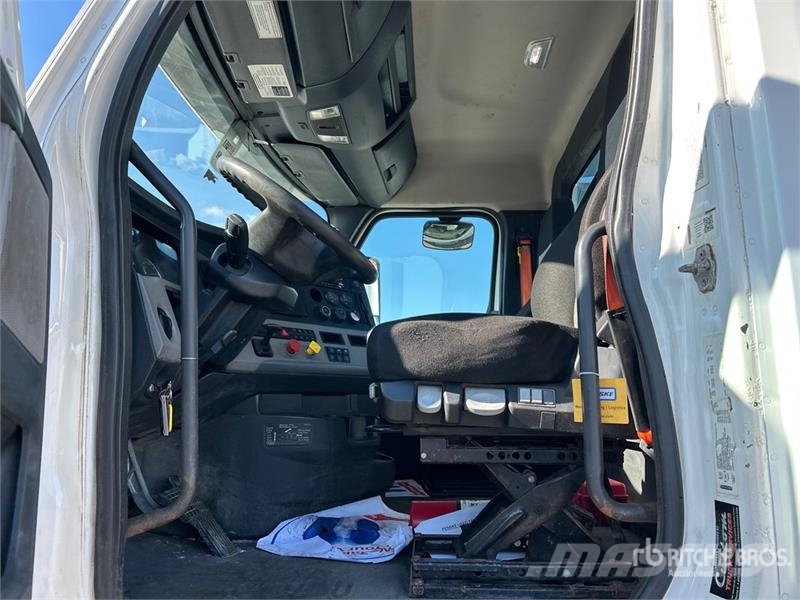 Freightliner Cascadia 126 Sattelzugmaschinen