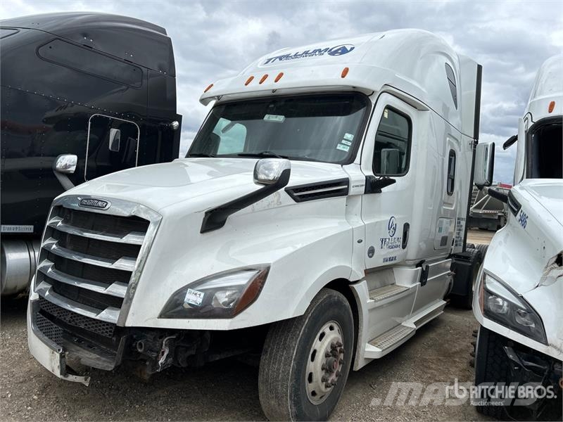 Freightliner Cascadia 126 6x4 T/A Sleeper Truck Tractor (Inoper Tractores (camiões)