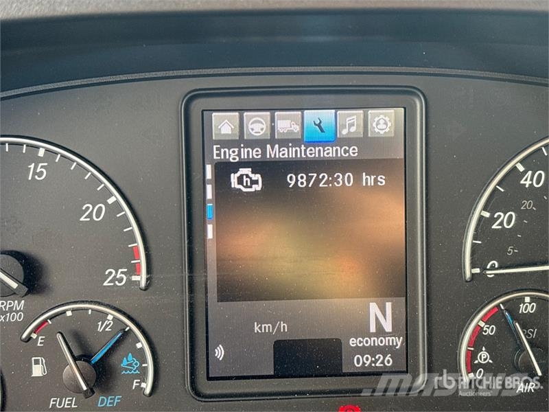 Freightliner Cascadia 126 وحدات الجر