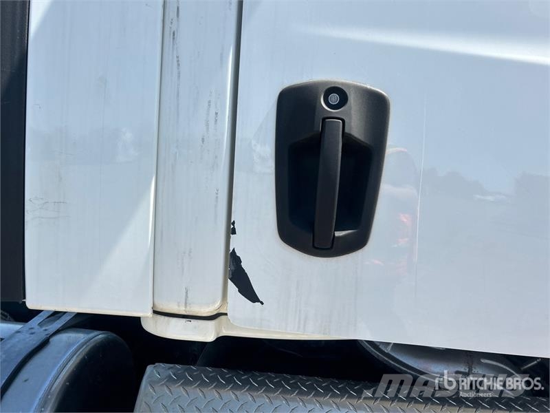 Freightliner Cascadia 126 Prime Movers