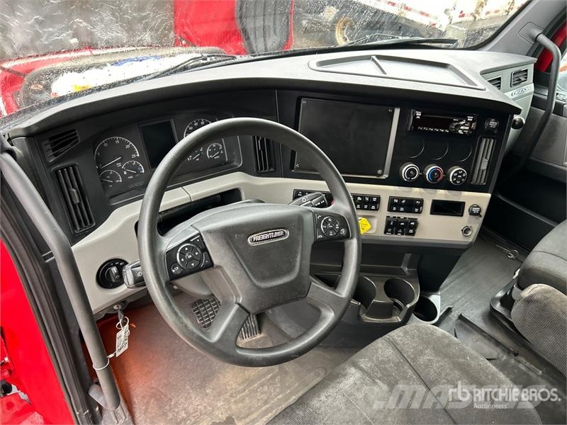 Freightliner Cascadia 126 Prime Movers
