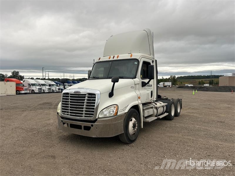 Freightliner Cascadia 125 曳引機組件