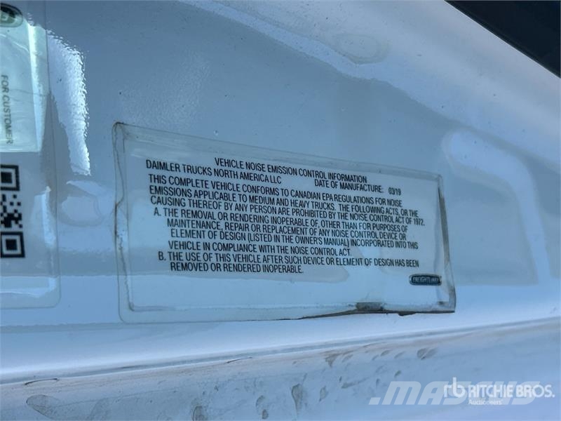 Freightliner Cascadia 126 6x4 T/A Sleeper Truck Tractor Sattelzugmaschinen