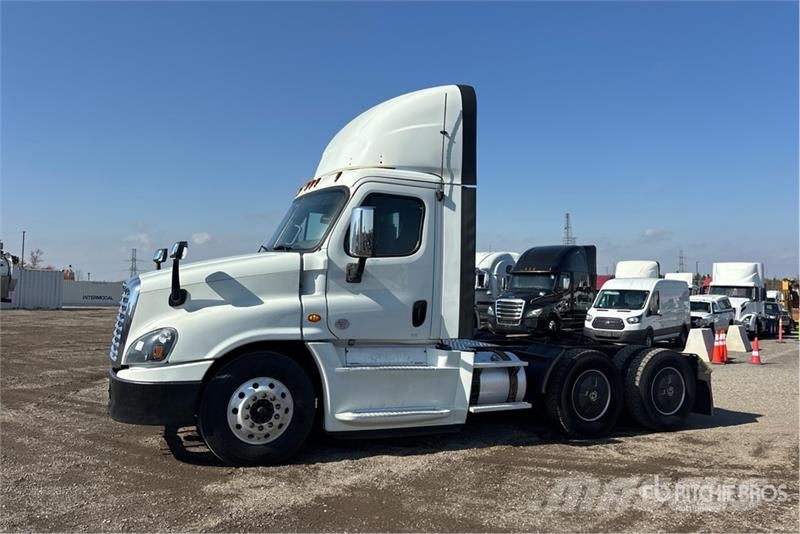 Freightliner Cascadia 125 Cabezas tractoras