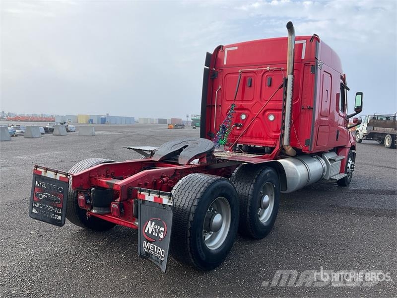 Freightliner Cascadia 126 Vetopöytäautot