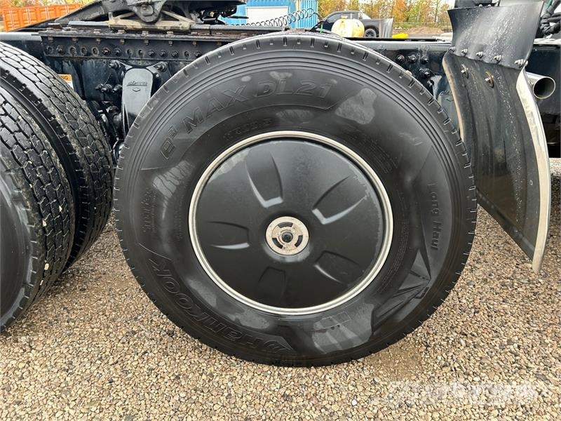 Freightliner Cascadia 126 وحدات الجر