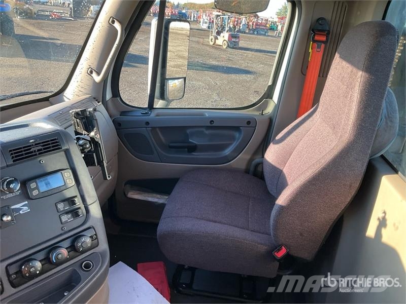 Freightliner Cascadia 125 Nyergesvontatók
