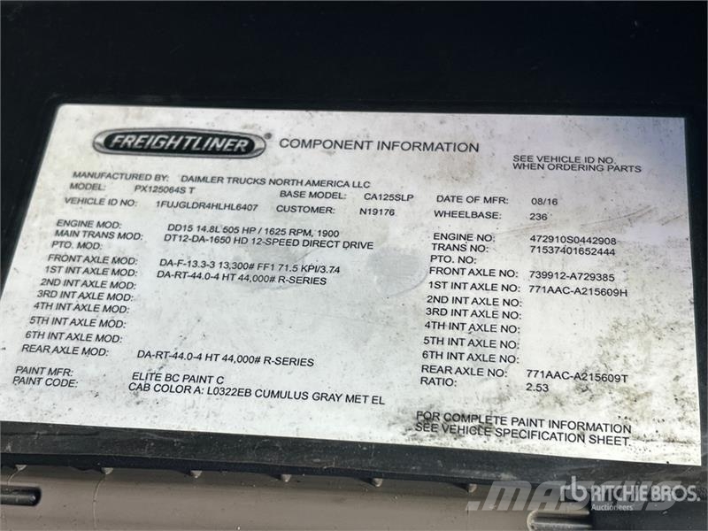 Freightliner Cascadia 125 6x4 T/A Sleeper Truck Tractor Tractor Units