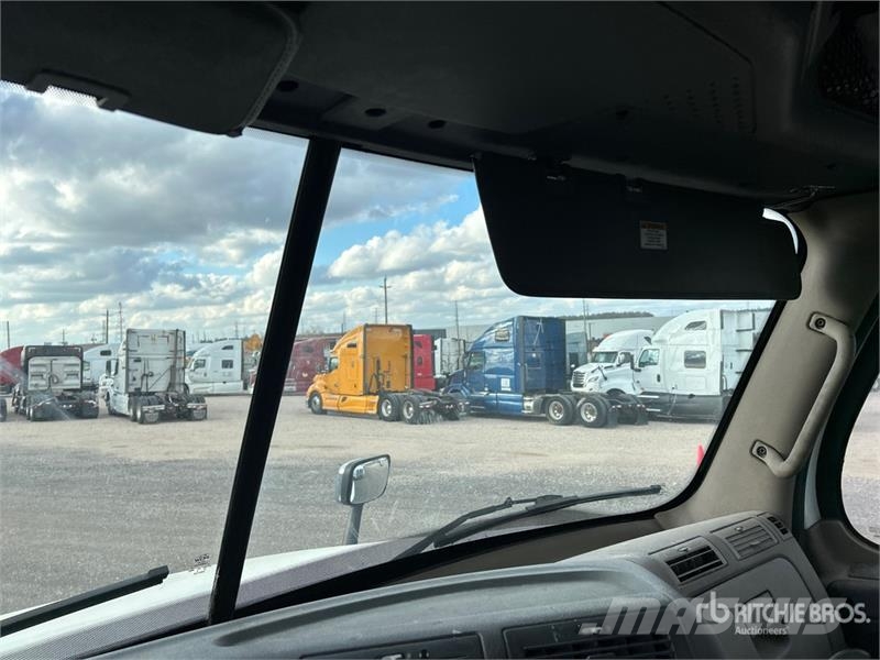 Freightliner Cascadia 125 Tractor Units