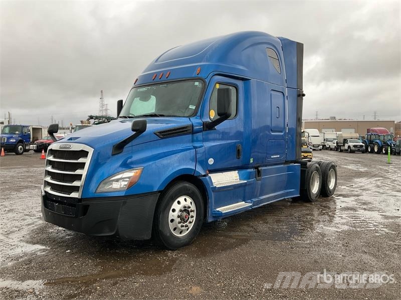 Freightliner Cascadia 126 Truck Tractor Units