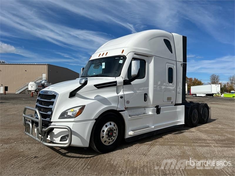 Freightliner Cascadia 126 وحدات الجر