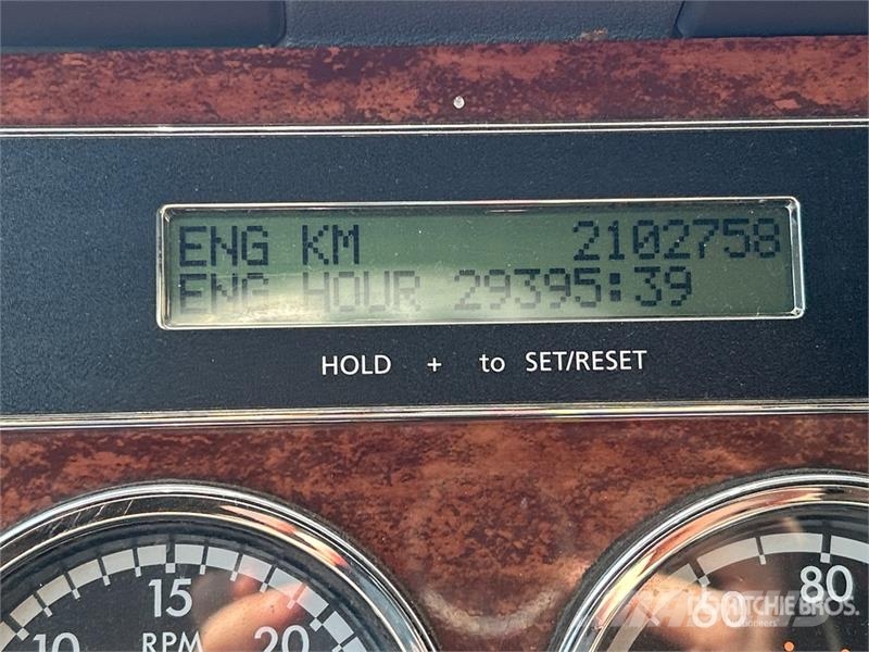 Freightliner Cascadia 125 6x4 T/A Sleeper Truck Tractor Седельные тягачи