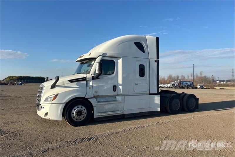Freightliner Cascadia 126 6x4 T/A Sleeper Truck Tractor Tracteur routier