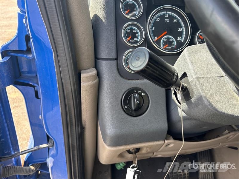 Freightliner Cascadia 125 6x4 Evolution T/A Sleeper Truck Tract Motrici e Trattori Stradali