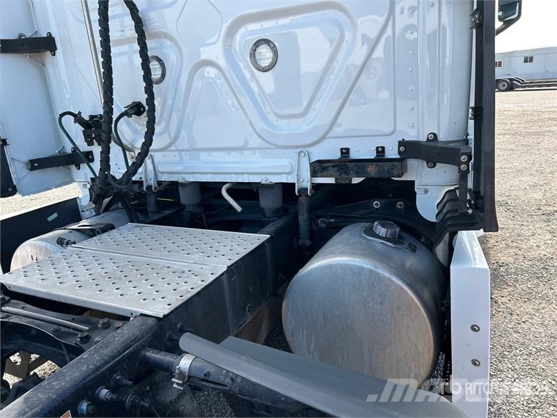 Freightliner Cascadia 126 Cavalos mecânicos