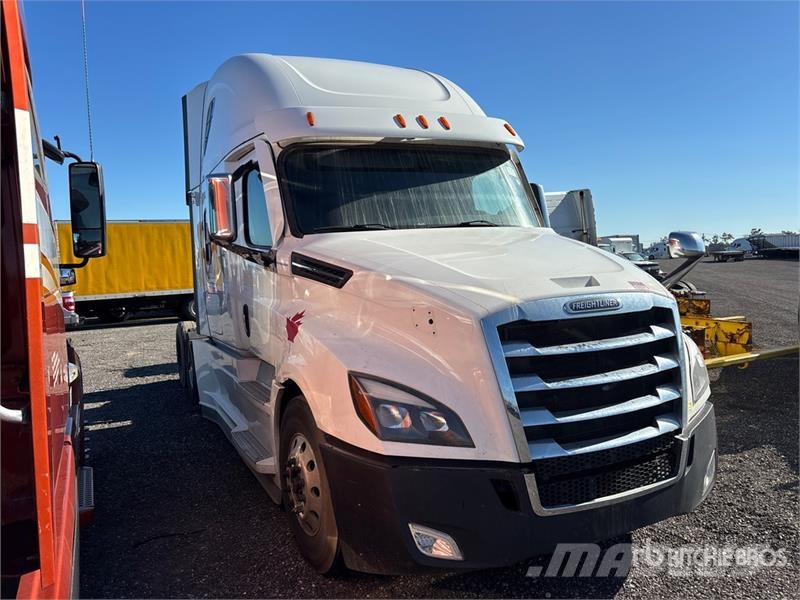 Freightliner Cascadia 126 Vetopöytäautot