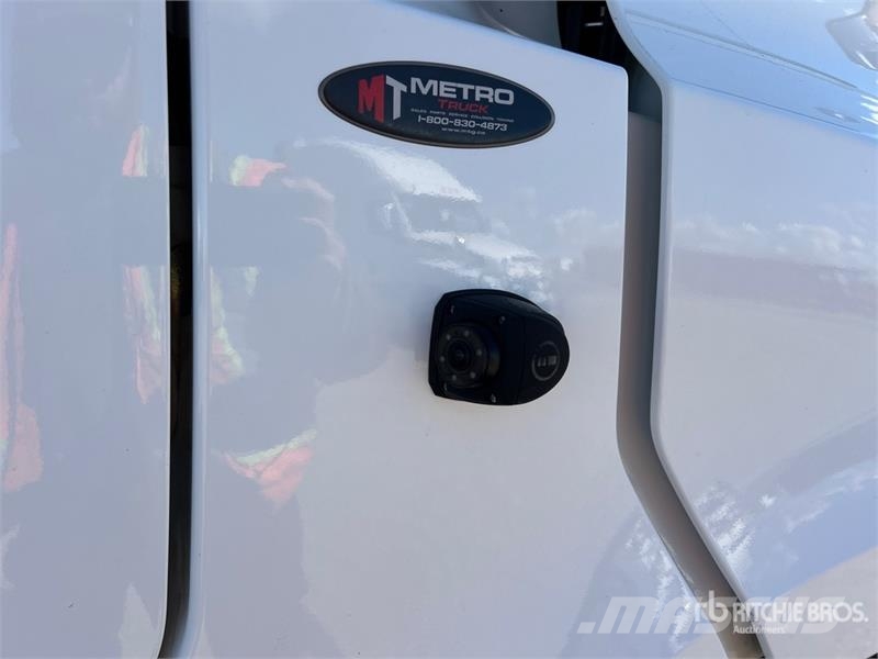 Freightliner Cascadia 126 وحدات الجر