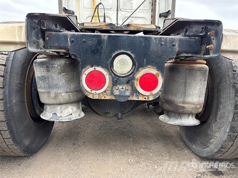 Freightliner Cascadia 125 6x4 T/A Sleeper Truck Tractor Prime Movers