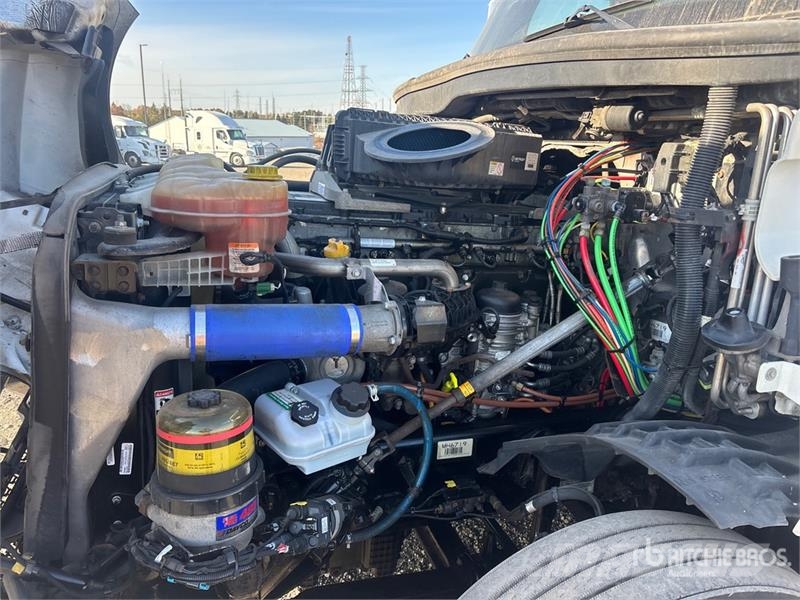 Freightliner Cascadia 126 Vetopöytäautot