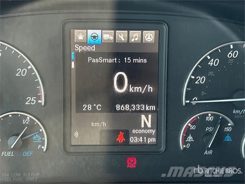 Freightliner Cascadia 126 Naudoti vilkikai