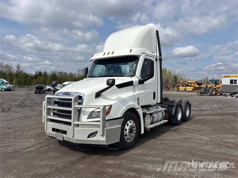 Freightliner Cascadia 126 Vetopöytäautot