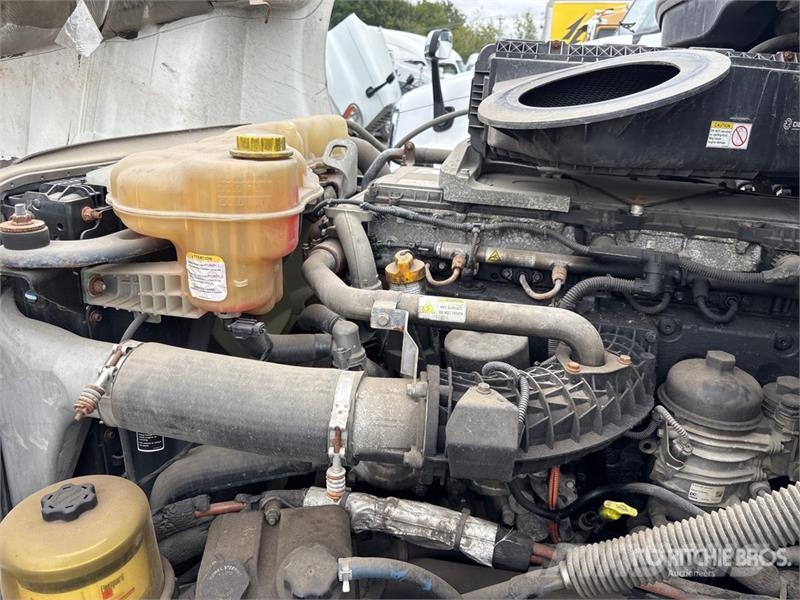 Freightliner Cascadia 126 6x4 6x4 T/A Sleeper Truck Tractor (In Tractor Units