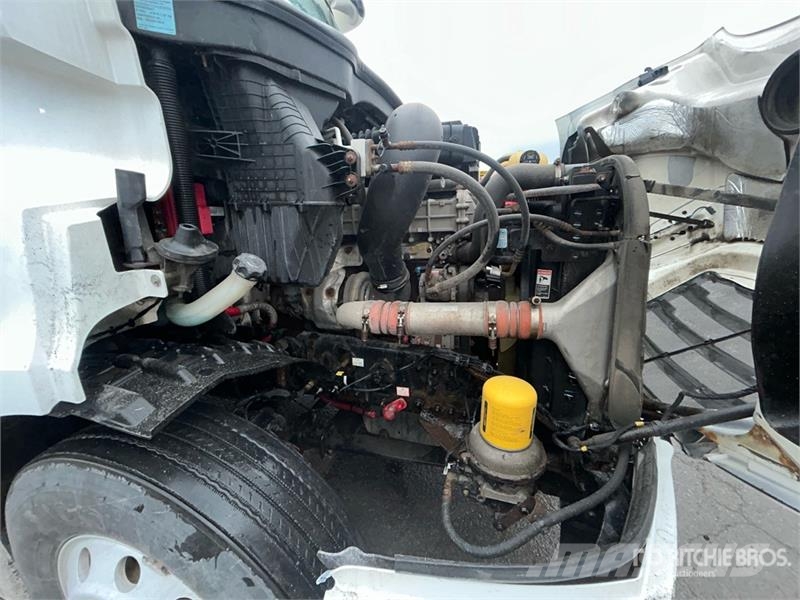Freightliner Cascadia 116 Truck Tractor Units