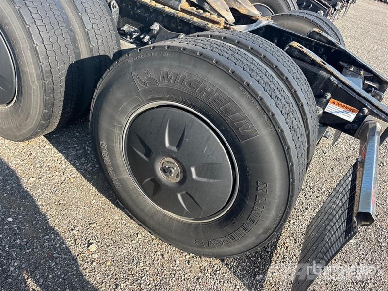 Freightliner Cascadia 126 Naudoti vilkikai