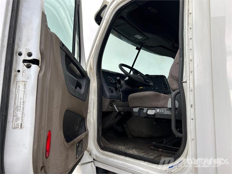 Freightliner Cascadia 125 Седельные тягачи