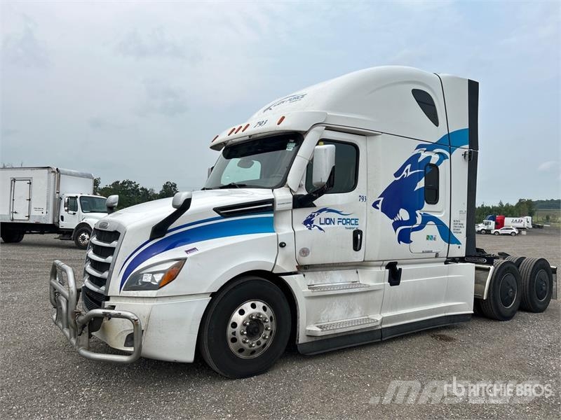 Freightliner Cascadia 126 Naudoti vilkikai