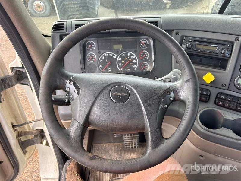 Freightliner Cascadia 125 Седельные тягачи