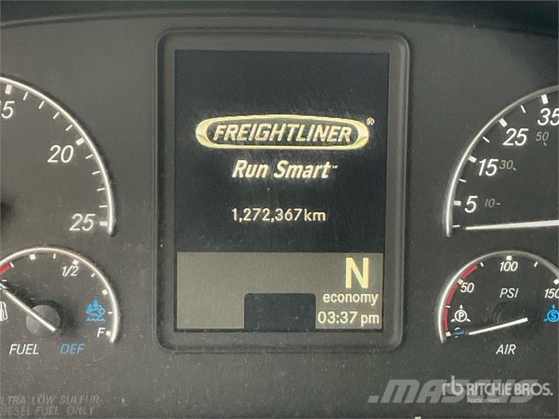 Freightliner Cascadia 126 6x4 T/A Sleeper Truck Tractor Motrici e Trattori Stradali