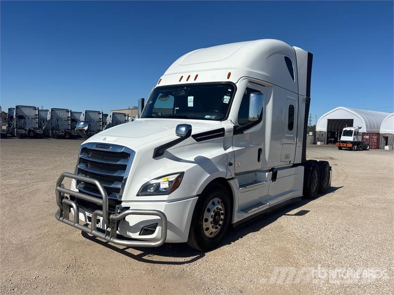 Freightliner Cascadia 126 Trekkers