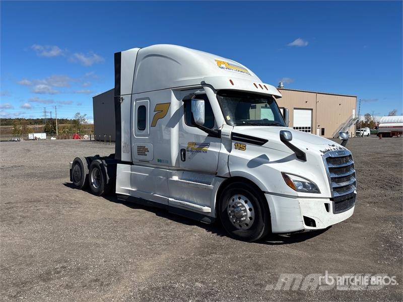 Freightliner Cascadia 126 6x4 T/A Sleeper Truck Tractor Tractores (camiões)