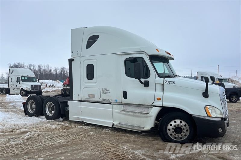 Freightliner Cascadia 125 Тягачі