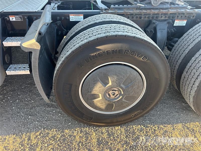 Freightliner Cascadia 126 Cabezas tractoras