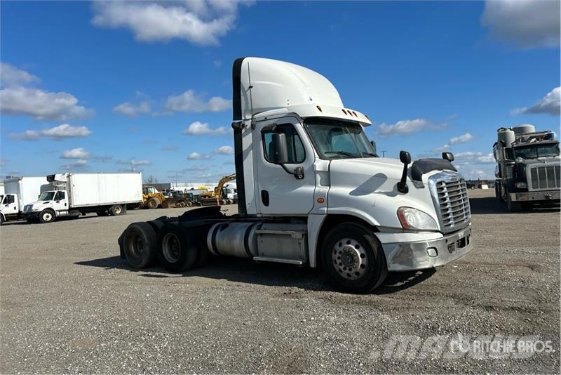 Freightliner Cascadia 125 وحدات الجر