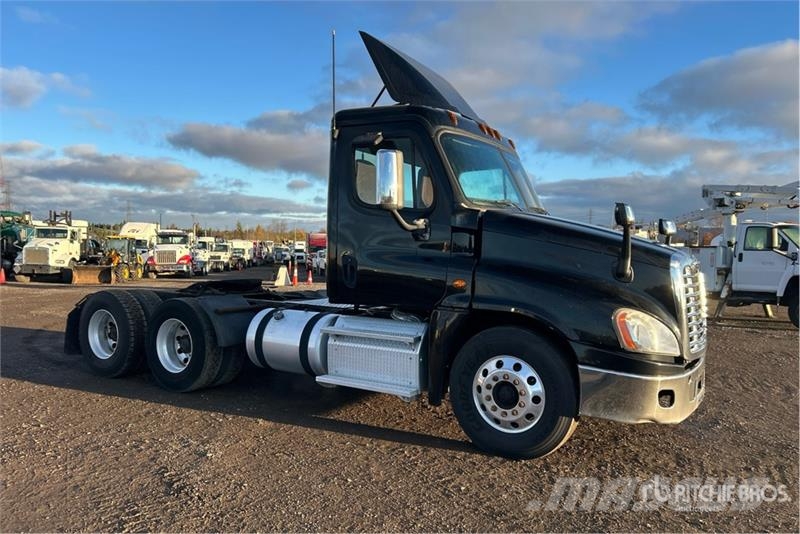 Freightliner Cascadia 125 Truck Tractor Units