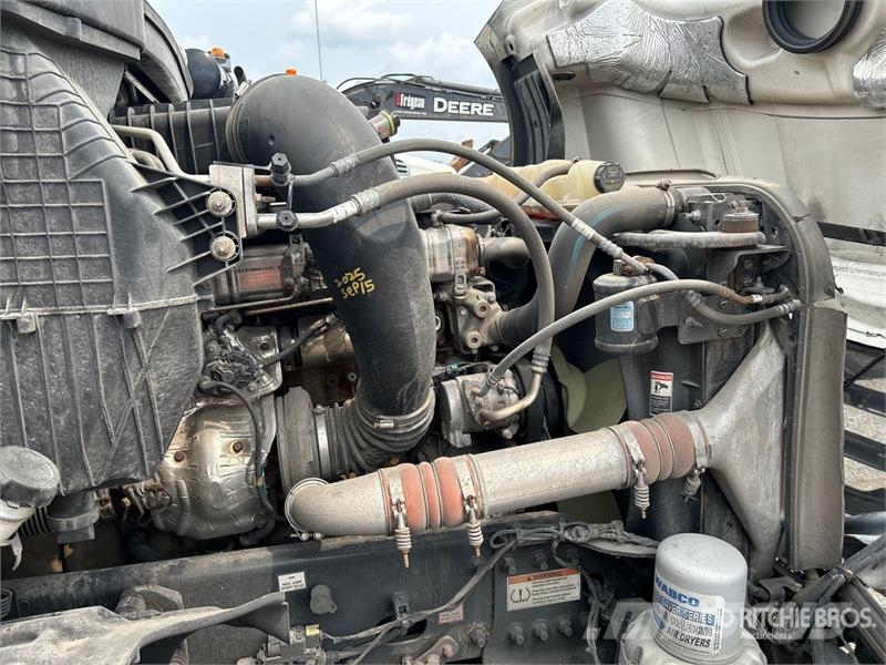 Freightliner Cascadia 126 Naudoti vilkikai