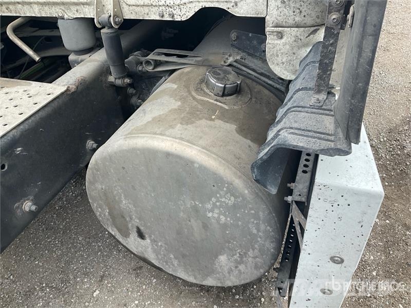 Freightliner Cascadia 126 6x4 T/A Sleeper Truck Tractor Traktorske jedinice