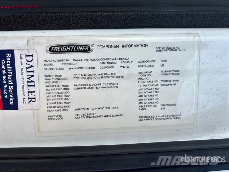 Freightliner Cascadia 126 6x4 T/A Sleeper Truck Tractor Trekkers