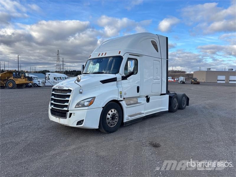Freightliner Cascadia 126 Truck Tractor Units