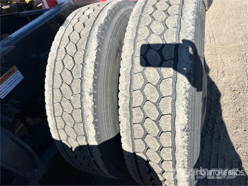 Freightliner Cascadia 126 وحدات الجر