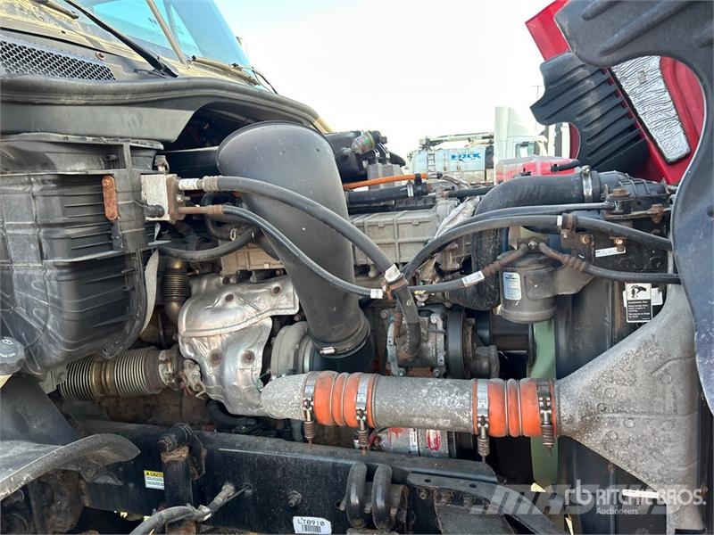 Freightliner Cascadia 125 Седельные тягачи