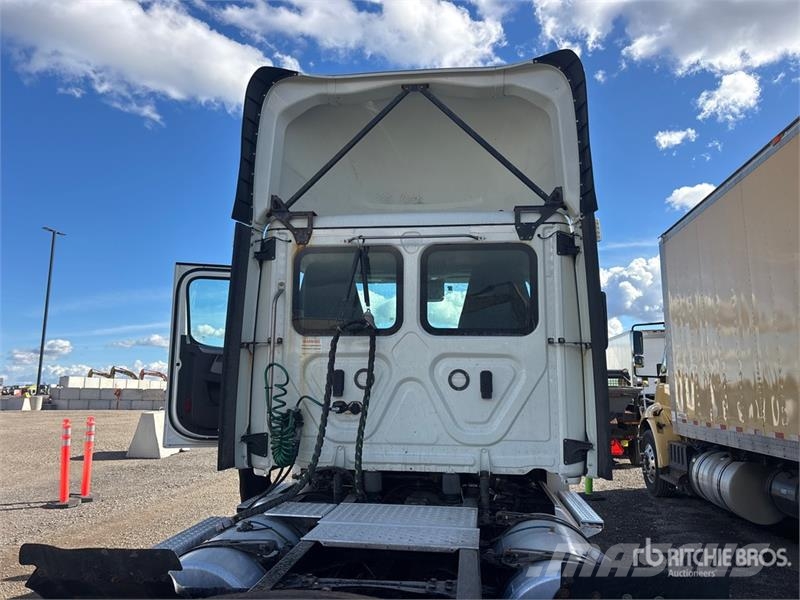 Freightliner Cascadia 126 Cabezas tractoras
