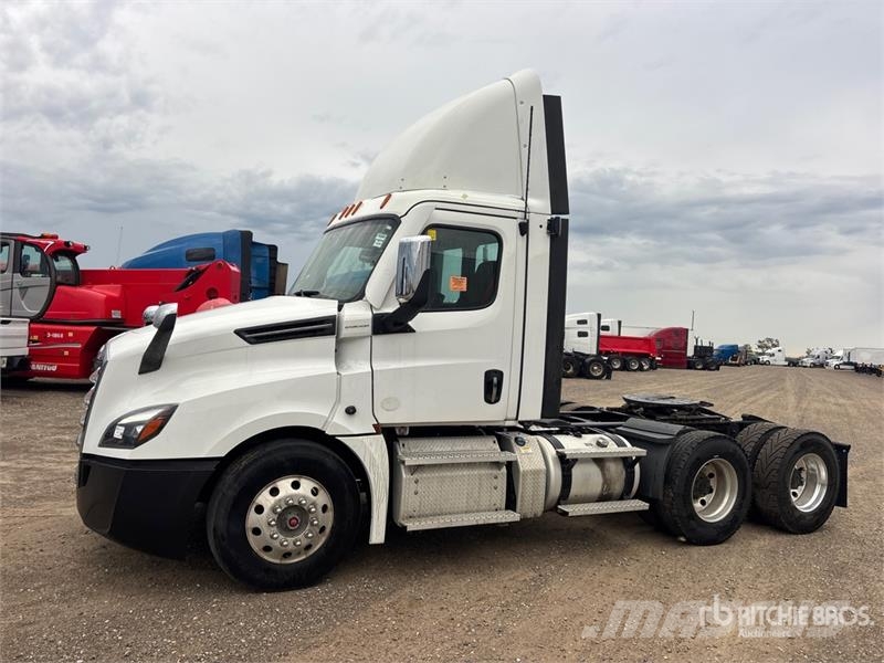 Freightliner Cascadia 126 Naudoti vilkikai