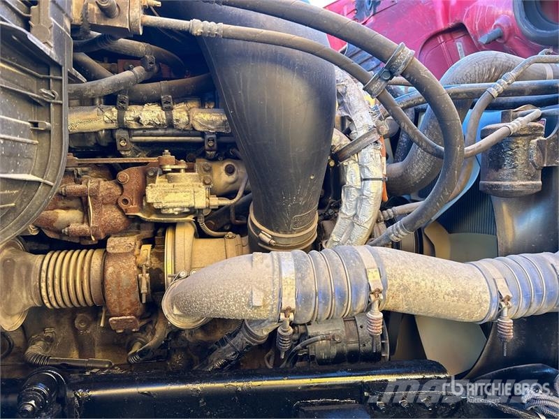 Freightliner Cascadia 125 6x4 T/A Sleeper Truck Tractor Sattelzugmaschinen