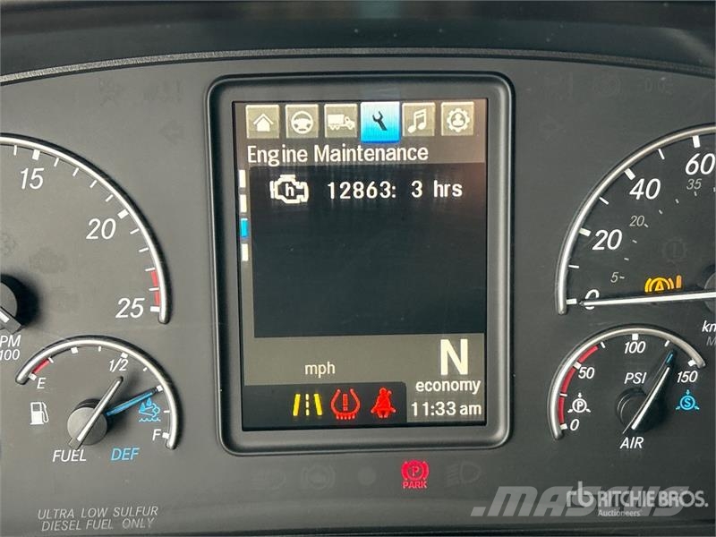 Freightliner Cascadia 126 وحدات الجر