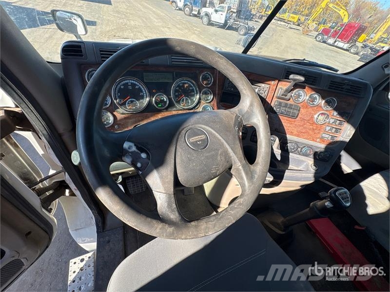 Freightliner Cascadia 125 وحدات الجر